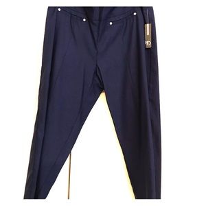 Navy blue crop pants